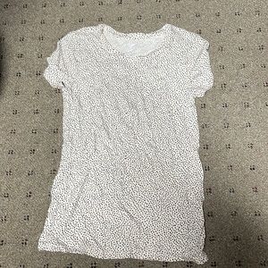 Gap size small t shirt
